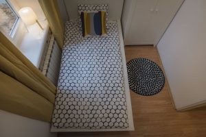 Arial view of the single bed in the second bedroom in Apartment Zlata, an apartment in Zagreb for tourists